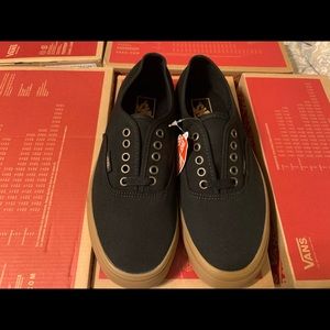 VANS AUTHENTIC